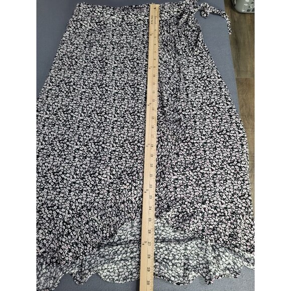 Rachel Zoe SZ 8 Floral Wrap Skirt Ruffle Whimsy Feminine Cottagecore Black White - Picture 6 of 9